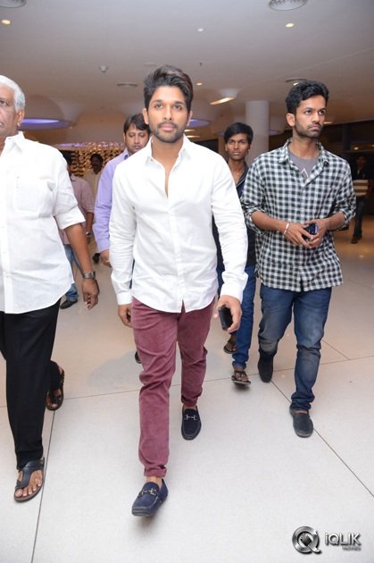 Sarrainodu-Movie-Success-Meet